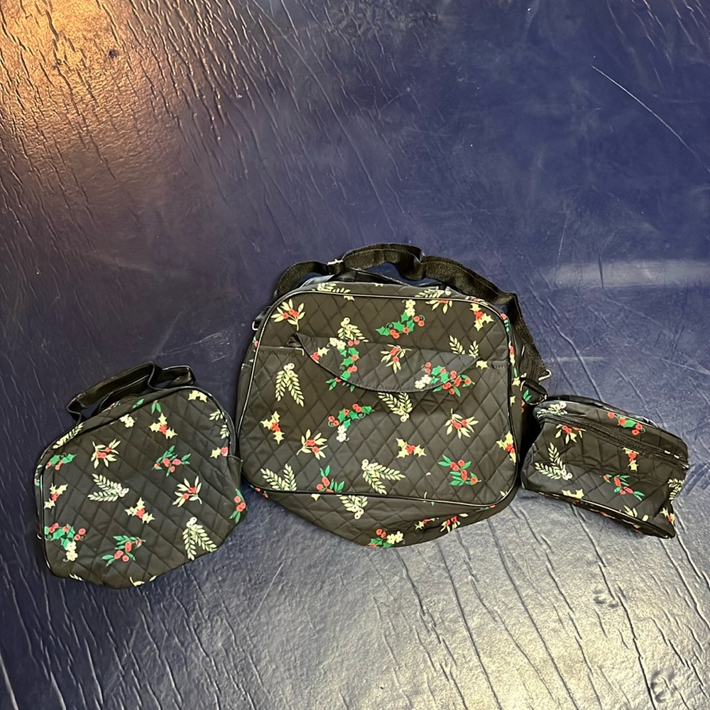 NEW! 3 piece Holly Berry travel bag set